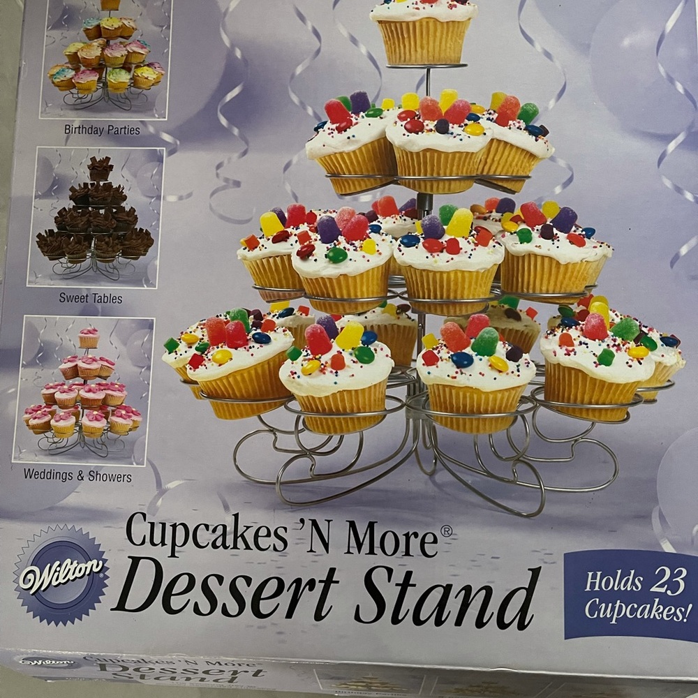 Wilton cupcake’n more dessert stand.